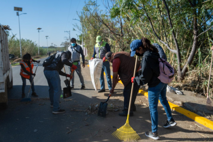 Vecinas y vecinos de Cinco Señores transforman su entorno a través del tequio