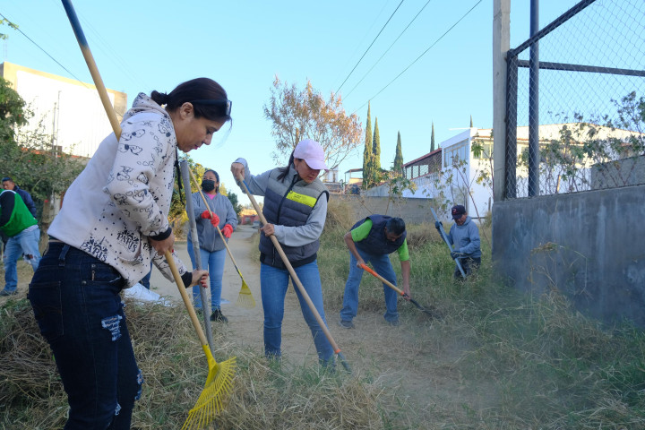 Rescatan espacios públicos en beneficio de vecinas y vecinos de Oaxaca de Juárez