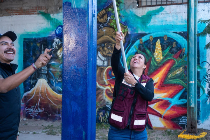 Se suman vecinos de la Colonia Siete Regiones a los Tequios Vecinales