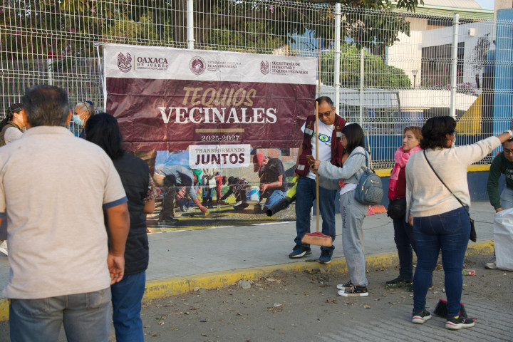 Tequio Vecinal en el Gimnasio Universitario de la UABJO, un esfuerzo conjunto en Oaxaca de Juárez