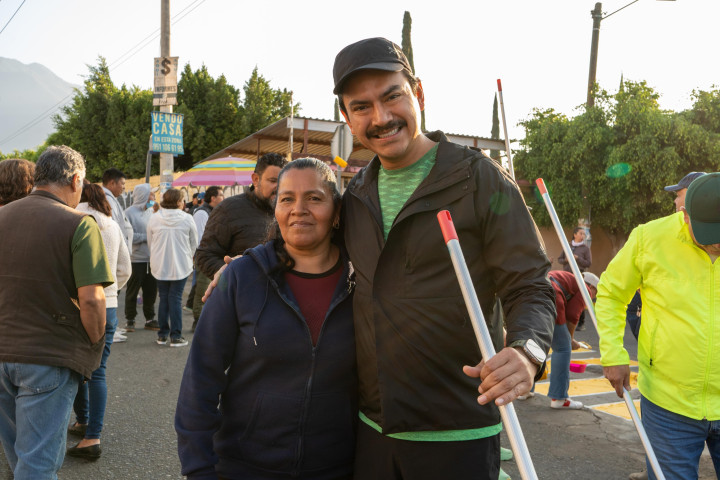 Vecinas y vecinos de la Colonia Volcanes dan vida a espacios públicos con Tequio