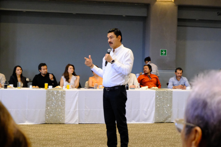 Se reúne Ray Chagoya con integrantes de la Asociación Mexicana de Hoteles y Moteles para fortalecer el sector turístico