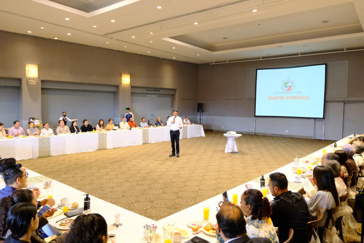 Se reúne Ray Chagoya con integrantes de la Asociación Mexicana de Hoteles y Moteles para fortalecer el sector turístico