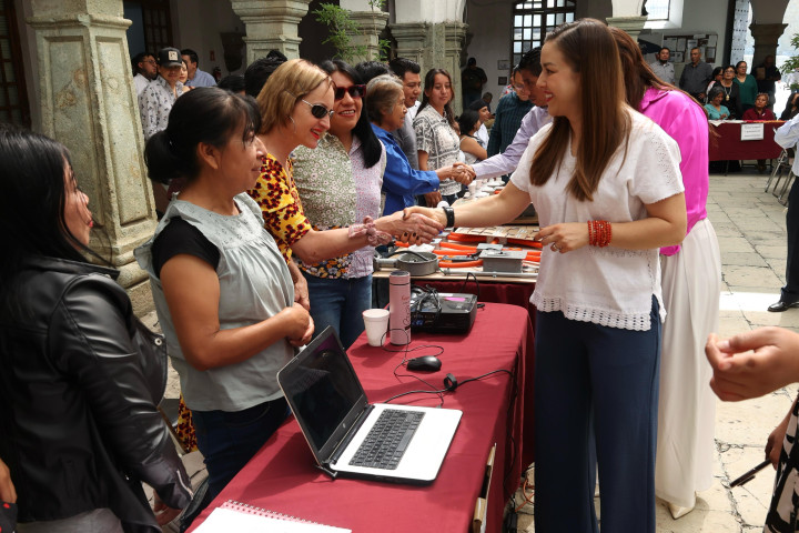 Vecinas y vecinos concluyen de manera exitosa cursos en Escuela Municipal de Artes y Oficios