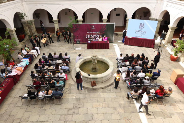 Vecinas y vecinos concluyen de manera exitosa cursos en Escuela Municipal de Artes y Oficios