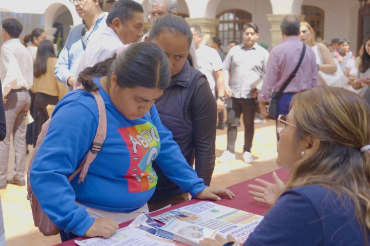 Feria del Empleo en Oaxaca de Juárez busca oportunidades labores para vecinas y vecinos