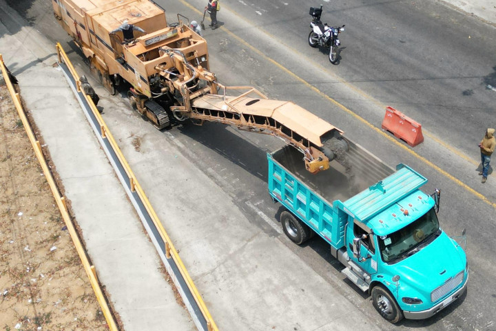 Se realizan acciones de limpieza y bacheo en el Cerro del Fortín para mejorar la imagen urbana