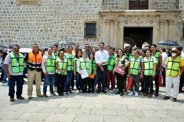 Simulacro de Sismo en el Palacio Municipal de Oaxaca de Juárez, un ejercicio de prevención ejemplar