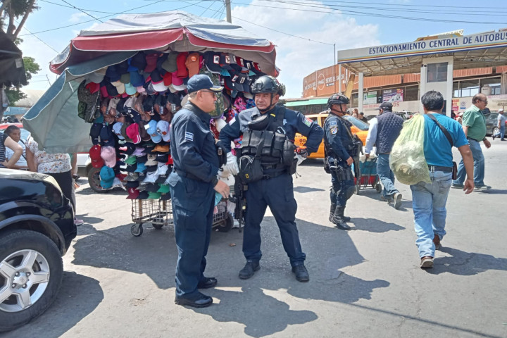 Secretaría de Seguridad Vecinal aplica el operativo “Compra Segura” en el Mercado de Abasto