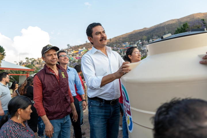 San Juan Chapultepec se beneficia con entrega de tinacos Programa “Agua para Todos”