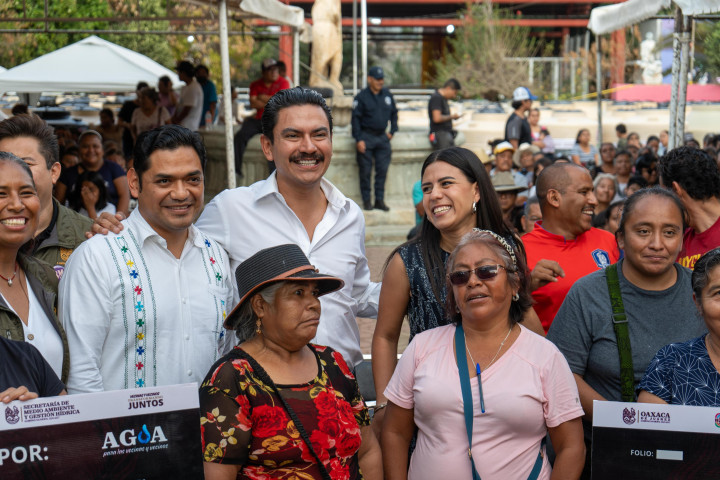San Juan Chapultepec se beneficia con entrega de tinacos Programa “Agua para Todos”