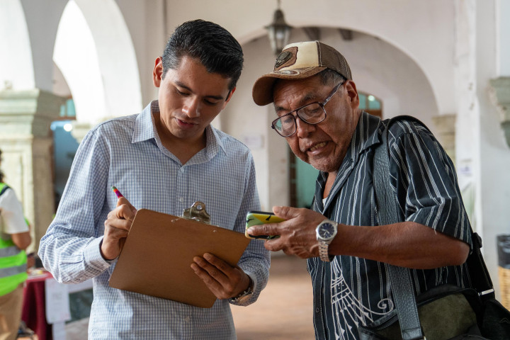Diálogos Vecinales atiende las necesidades de la ciudadanía en el Palacio Municipal