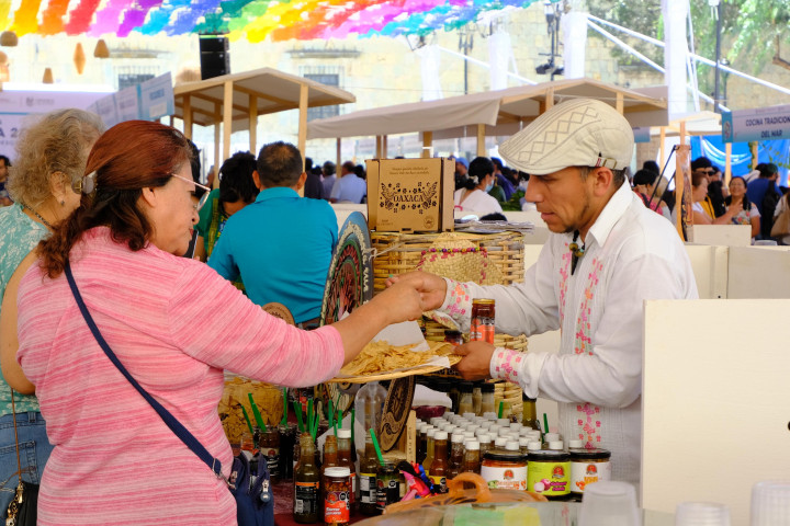 Inicia Tianguis Cuaresma 2025 en la Plaza de la Danza