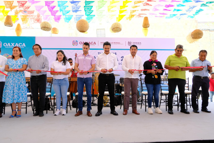 Inicia Tianguis Cuaresma 2025 en la Plaza de la Danza