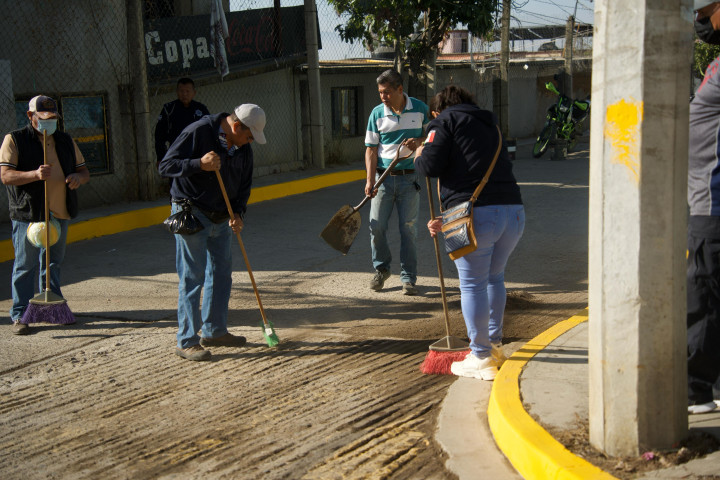 Tequios Vecinales simultáneos en Oaxaca de Juárez: Un esfuerzo colectivo para mejorar la capital