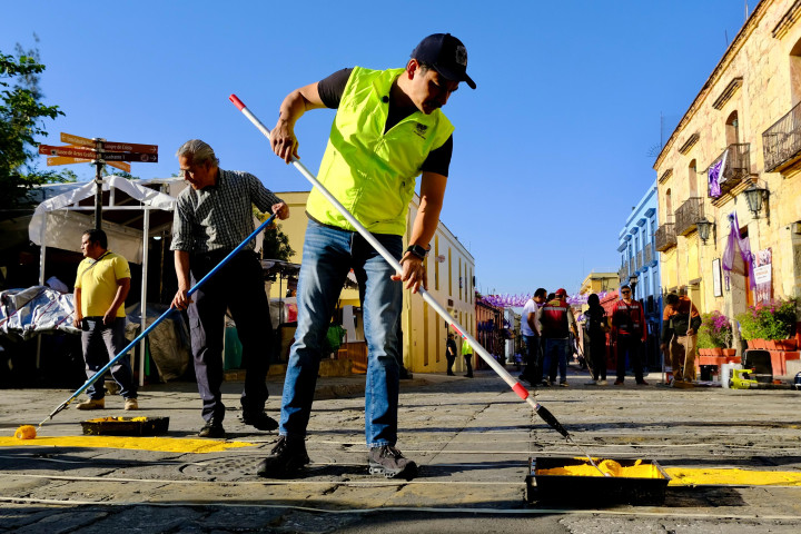 Encabeza Ray Chagoya Tequio vecinal en el Centro Histórico