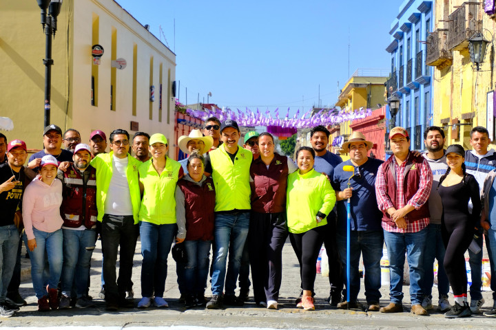 Encabeza Ray Chagoya Tequio vecinal en el Centro Histórico