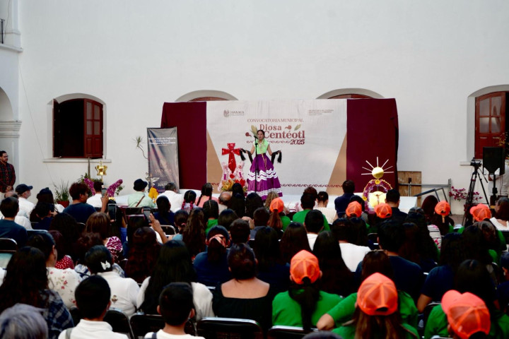 Joselyn Pamela Mendoza Reyes, representante de la Diosa Centéotl 2025 de Oaxaca de Juárez