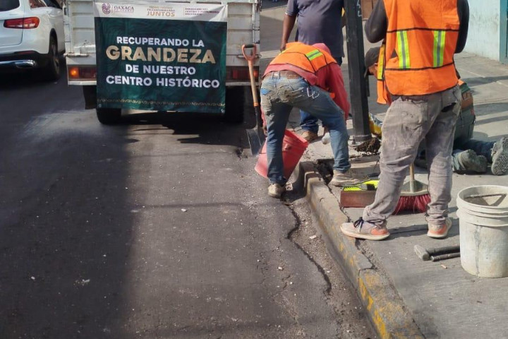 Preservan la imagen urbana del Centro Histórico con acciones de limpieza y mantenimiento
