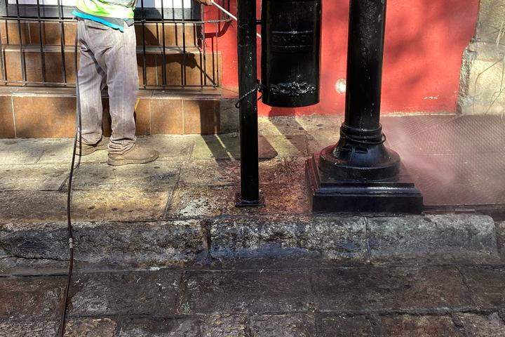 Preservan la imagen urbana del Centro Histórico con acciones de limpieza y mantenimiento