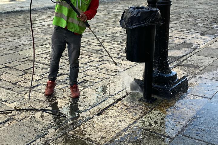 Preservan la imagen urbana del Centro Histórico con acciones de limpieza y mantenimiento