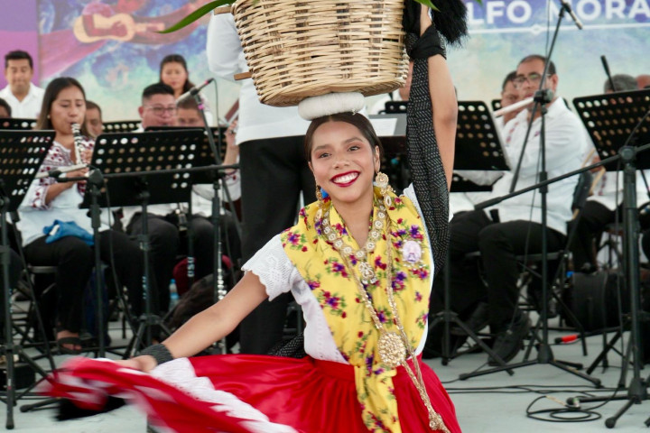 Inicia el Festival Primavera Rodolfo Morales con emotivo concierto en el Zócalo de Oaxaca