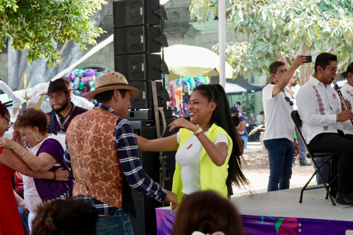 Inicia el Festival Primavera Rodolfo Morales con emotivo concierto en el Zócalo de Oaxaca