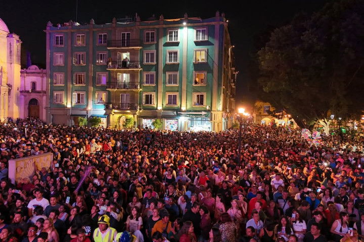 Oaxaca de Juárez celebra con música y alegría su 493 aniversario