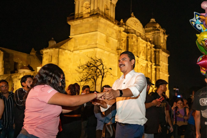 Oaxaca de Juárez celebra con música y alegría su 493 aniversario