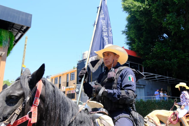 Con alegría y tradición, celebran cabalgata del Festival Primavera Rodolfo Morales