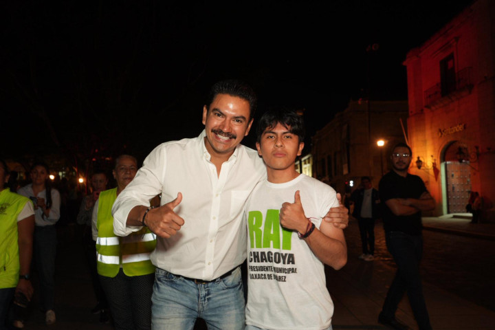 Molotov enciende la Alameda de León en el Festival Primavera Rodolfo Morales