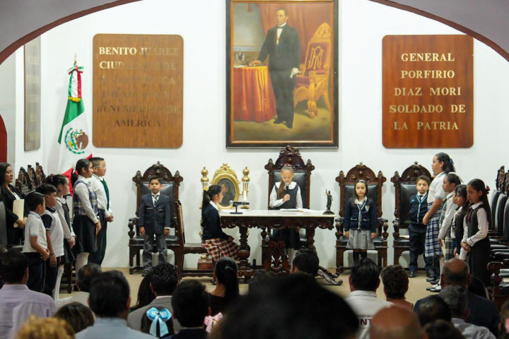 Oaxaca de Juárez celebra Cabildo Infantil 2025 en el Día de la Niña y el Niño