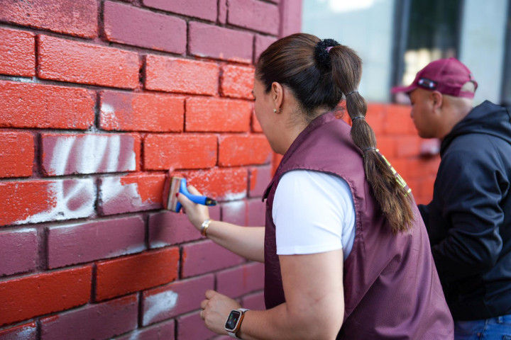 Encabeza Ray Chagoya tequio vecinal en Cinco Señores