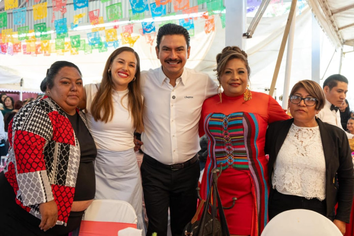 Ray Chagoya reconoce a las madres trabajadoras del Municipio de Oaxaca de Juárez