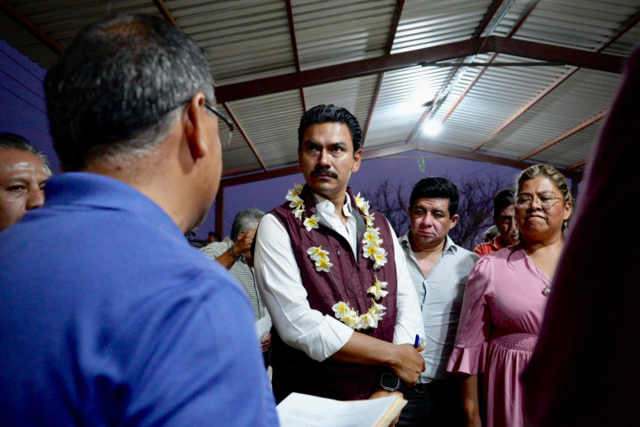 Reafirma Ray Chagoya su compromiso con agencias y colonias de Oaxaca de Juárez