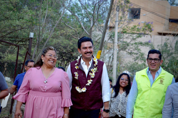 Reafirma Ray Chagoya su compromiso con agencias y colonias de Oaxaca de Juárez