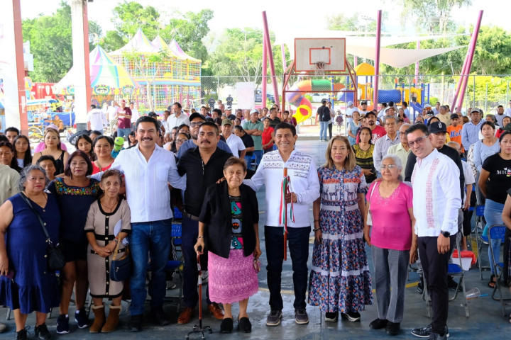 Encabezan Ray Chagoya y Salomón Jara Cruz recorrido por agencias municipales para anunciar inversión histórica
