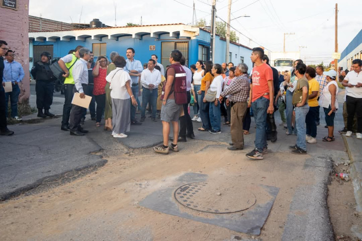 Ray Chagoya visita el barrio de La Noria, olvidado por más de 40 años por administraciones anteriores