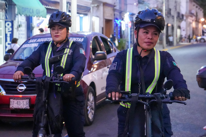 Refuerza Oaxaca de Juárez la seguridad vecinal con bicicletas eléctricas