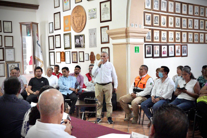 Agentes municipales se suman a las acciones de protección civil en la capital