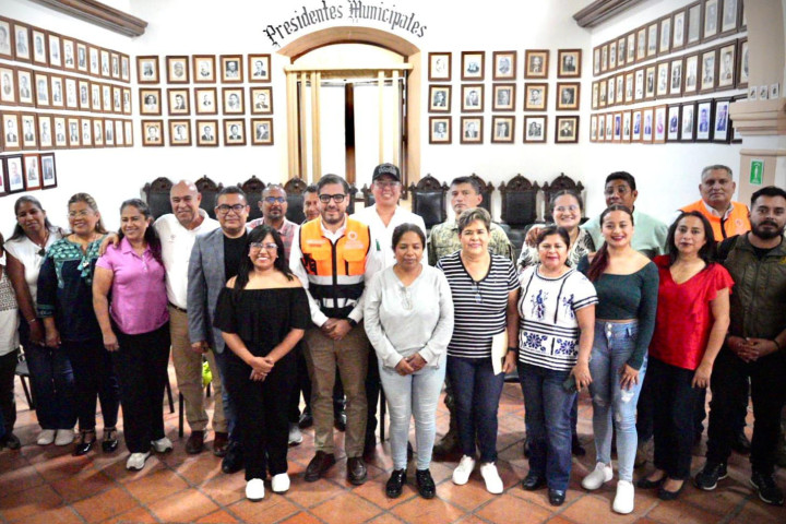 Agentes municipales se suman a las acciones de protección civil en la capital