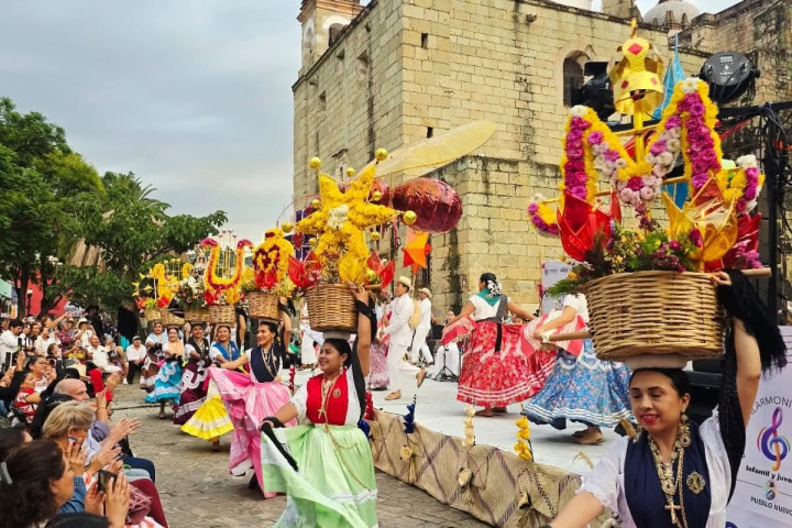 El Jardín El Pañuelito se viste de arte y tradición durante la Guelaguetza 2025