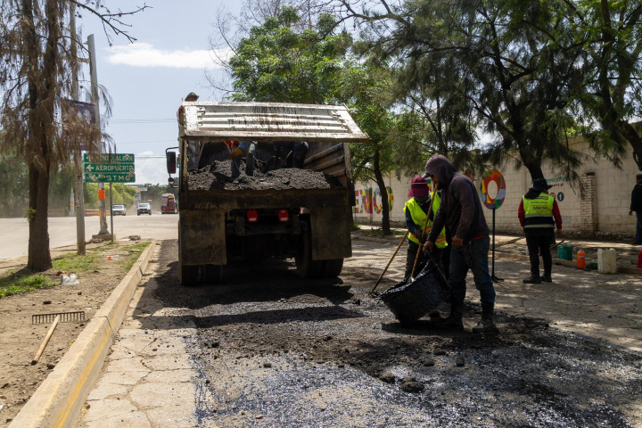 Inicia Bacheo en Avenida Tecnológico para Mejorar la Movilidad en Oaxaca de Juárez