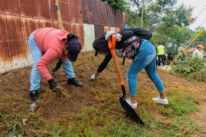 Vecinas y vecinos rescatan espacios públicos en la colonia Bugambilias