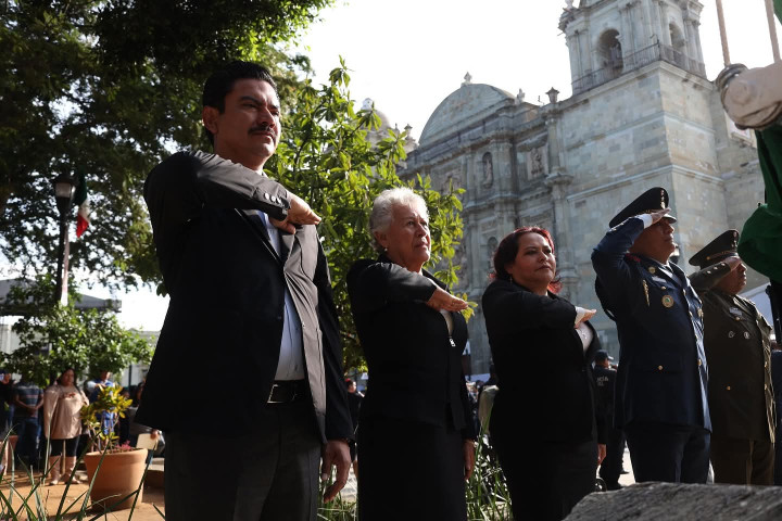 Destaca Ray Chagoya valores patrios en ceremonia del 15 de septiembre