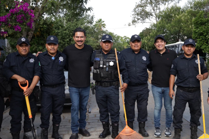 Ray Chagoya encabeza Tequio Vecinal en Santa Rosa Panzacola