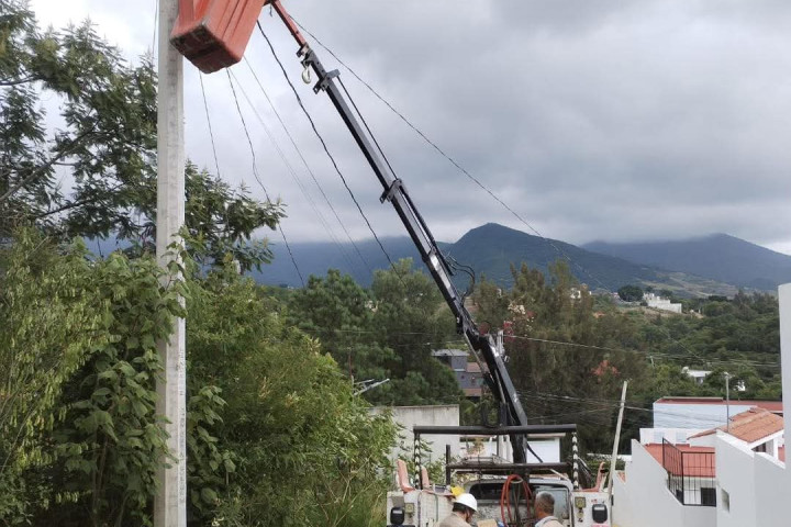 Municipio de Oaxaca de Juárez mejora servicios vecinales para una ciudad más iluminada y segura