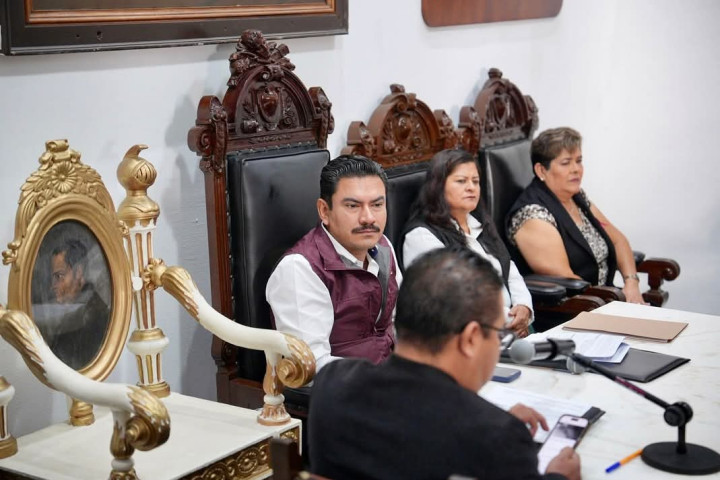 Cabildo de Oaxaca de Juárez acuerda acciones preventivas en panteones por Día de Muertos para evitar proliferación de mosquitos