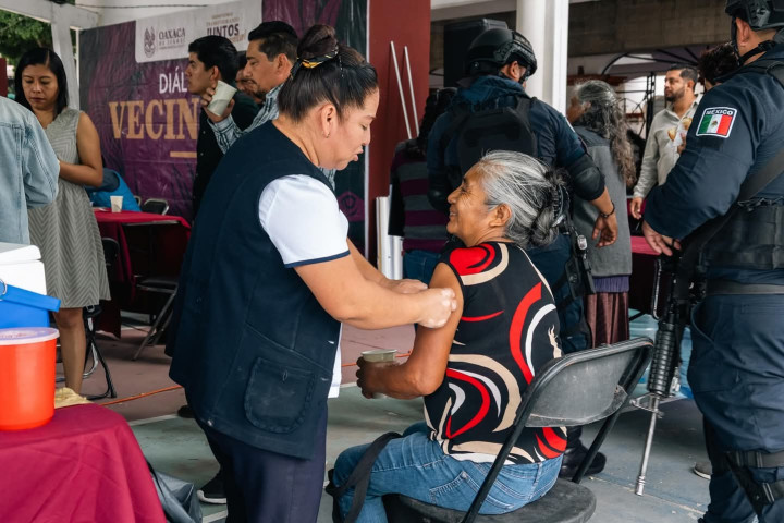 El Gobierno de Oaxaca de Juárez fortalece la cercanía con vecinas y vecinos en el Diálogo Vecinal número 19 en San Martín Mexicapam