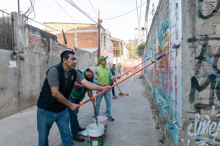 Vecinas y vecinos de San Martín Mexicápam se suman al Tequio Vecinal para fortalecer su entorno